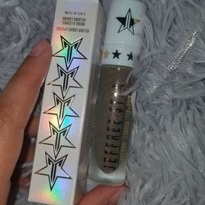 Jeffree Star velour liquid lipstick in Karma